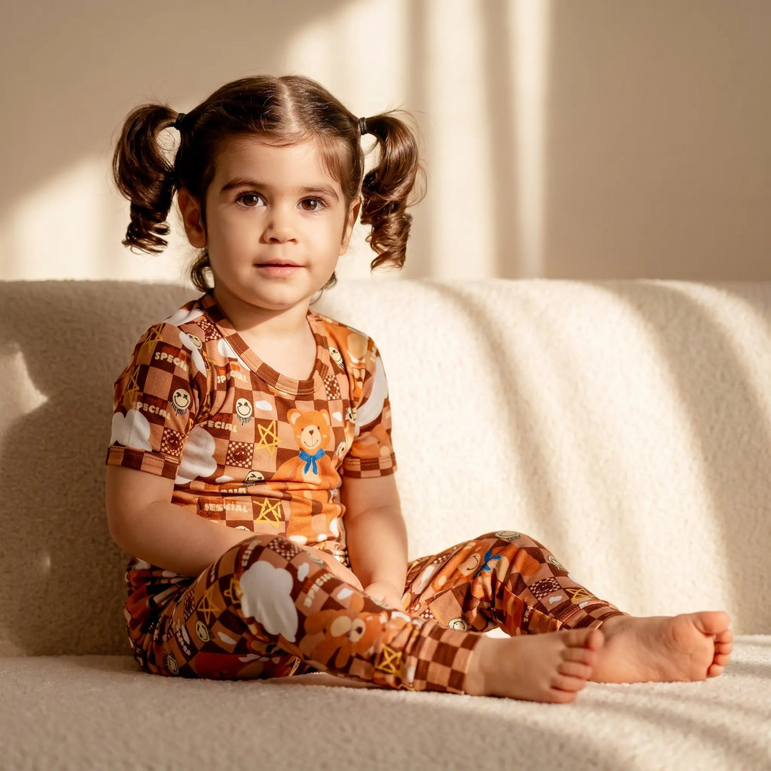 Stitched Teddy Bear Bamboo Pajama Set
– Nik&DELLE Nik&DELLE